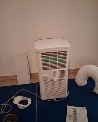 Condizionatore portatile Comfee 8.000 BTU – 2,3 kW