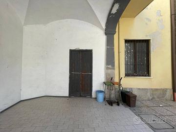 Immobile di 160 m² con 2 locali a San Giorgio Su L