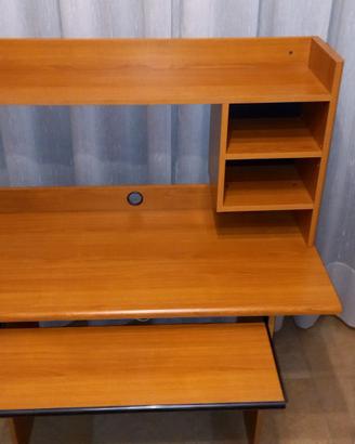 Scrivania porta PC Computer TV con multipresa