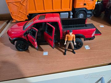 Bruder - diversi mezzi con accessori e omini