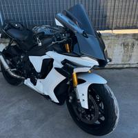 Yamaha YZF R1