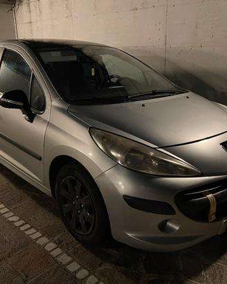 Parti di ricambio Peugeot 207 1.4 hdi diesel