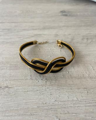 Bracciale infinito nodo d’oro