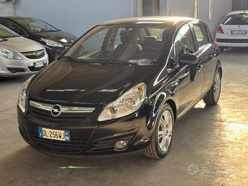 Opel Corsa 1.4 16V 5 porte GPL