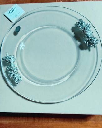 Piatto in cristallo con decorazioni in argento 