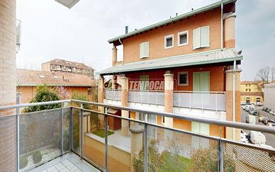 Bilocale con terrazzo in zona centrale