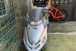 Kymco 50 cc con cassone porta pizze