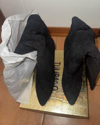 Stivale camosciato nero