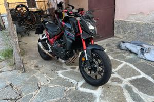 Honda Hornet 750 a2