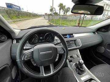 Autovettura Range Rover evoque