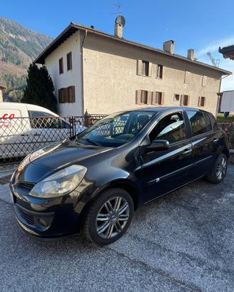 Renault Clio 1.5 dci - 103cv - 6 marce