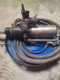 ingrassatore pneumatico