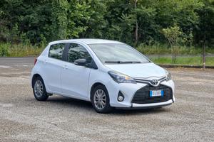 Toyota Yaris 1.0 5 porte Lounge CV-69 2016-E6B Man