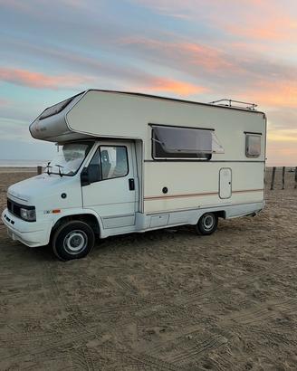 Camper su Fiat ducato 1.9 1993 km 64.000