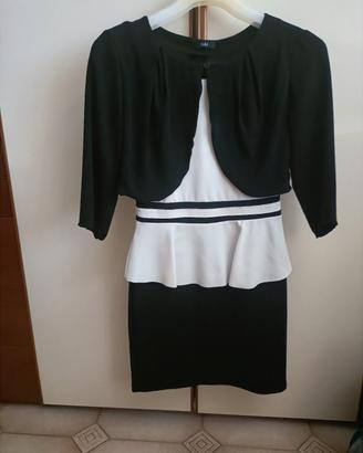 Vestito elegante con coprispalle 