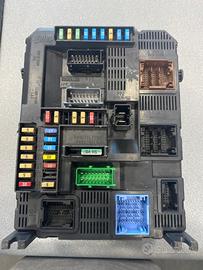 Centralina scatola fusibili Peugeot 208 e Citroen