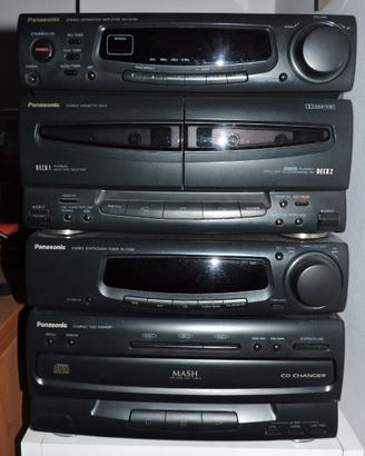 Stereo panasonic con 4 scomparti