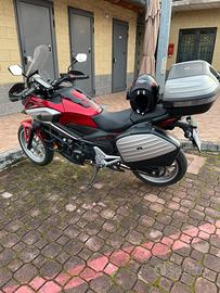Moto NC750x 2016