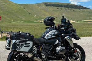 BMW GS1200 modello triple black