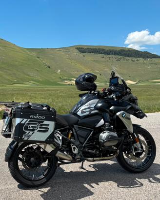 BMW GS1200 modello triple black