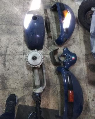 Vespa Piaggio blocco ricambi