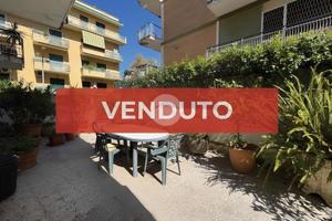 4 LOCALI A ROMA