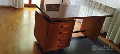 scrivania da ufficio 4 cassetti