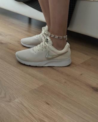 Nike Tanjun bianche panna | Sneakers donna