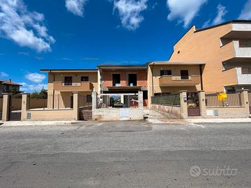 Villetta a schiera in corso di costruzione