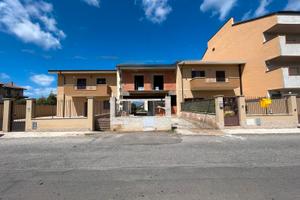 Villetta a schiera in corso di costruzione