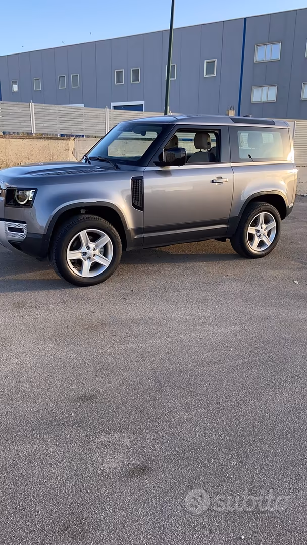 Defender 3.0 DE Se 200 cv - Auto In vendita a Agrigento