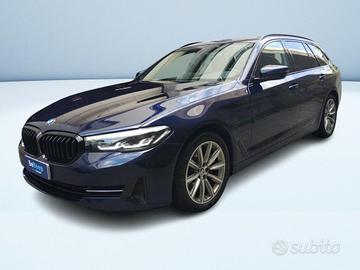 BMW Serie 5 520d Touring mhev 48V xdrive Luxury au