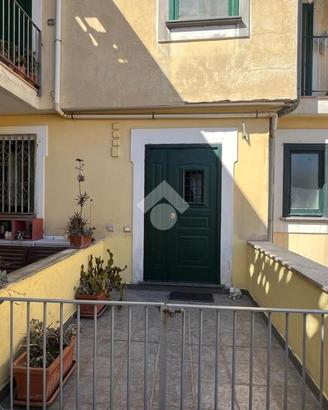 2 LOCALI A BARONISSI