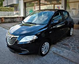 Lancia Ypsilon 1.2 69 CV 5 porte km 65000 Neopaten
