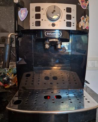 Macchina da Caffè De Longhi Magnifica S