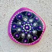 Sasso Dot Art Mandala decorato a mano