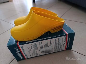 Zoccoli professionali Sanitari