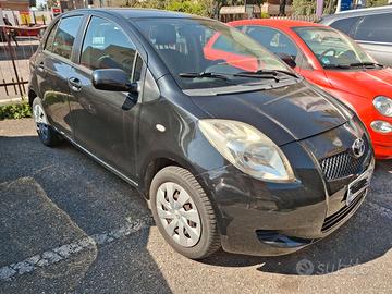 Toyota yaris 1.0 5p