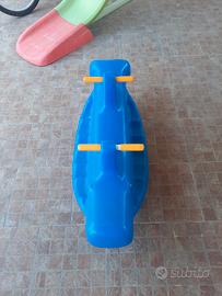 Dondolo little tikes per bambini