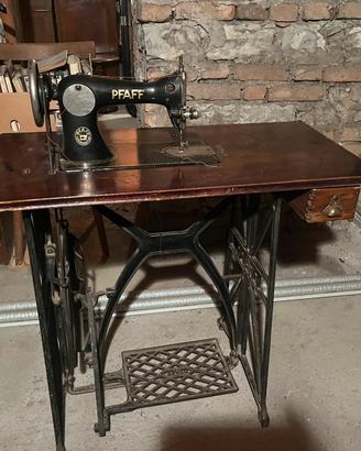 Macchina da cucire Pfaff originale da collezione