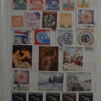 319 Francobolli Sudamericani Compreso Raccoglitore