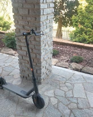 monopattino elettrico  Xiaomi