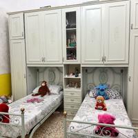 Cameretta a ponte con due letti