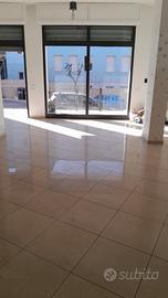 Locale commerciale Apricena (FG)