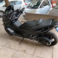 Yamaha tmax