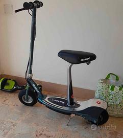 Monopattino elettrico Razor 300s