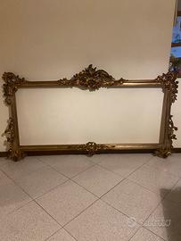 Cornice barocca dorata