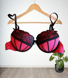 Reggiseno rosso pizzo nero H M 75A Abbigliamento e Accessori In vendita a Roma