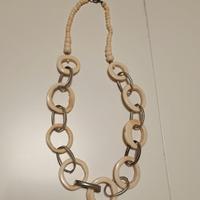 Collana nuova in corno/osso e metallo 