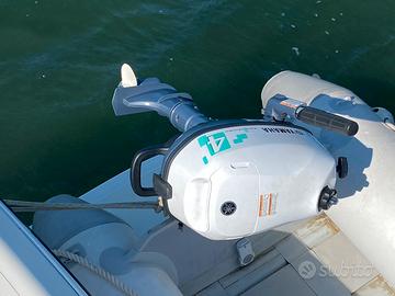 Fuoribordo Yamaha 4hp anno 2013 pari nuovo